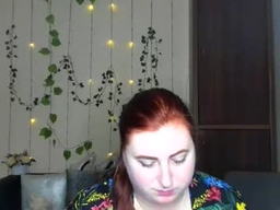 Alicia_Side_Red profile