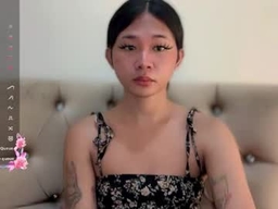 Asian_Loloera profile