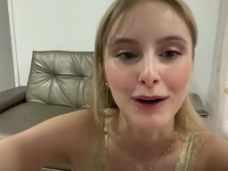 Ellykeyofficial profile