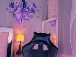Emily_Castillo1_ profile