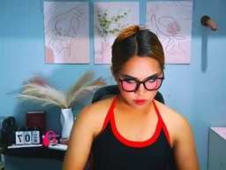 Emilyhotasian profile