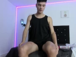 Leotease profile