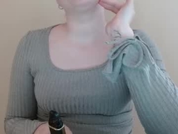 Leyla_Le profile
