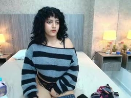 Lili_Lewis profile
