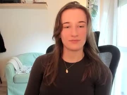Oliviaaa2003 profile