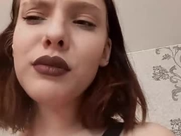 Rosauraakoni profile